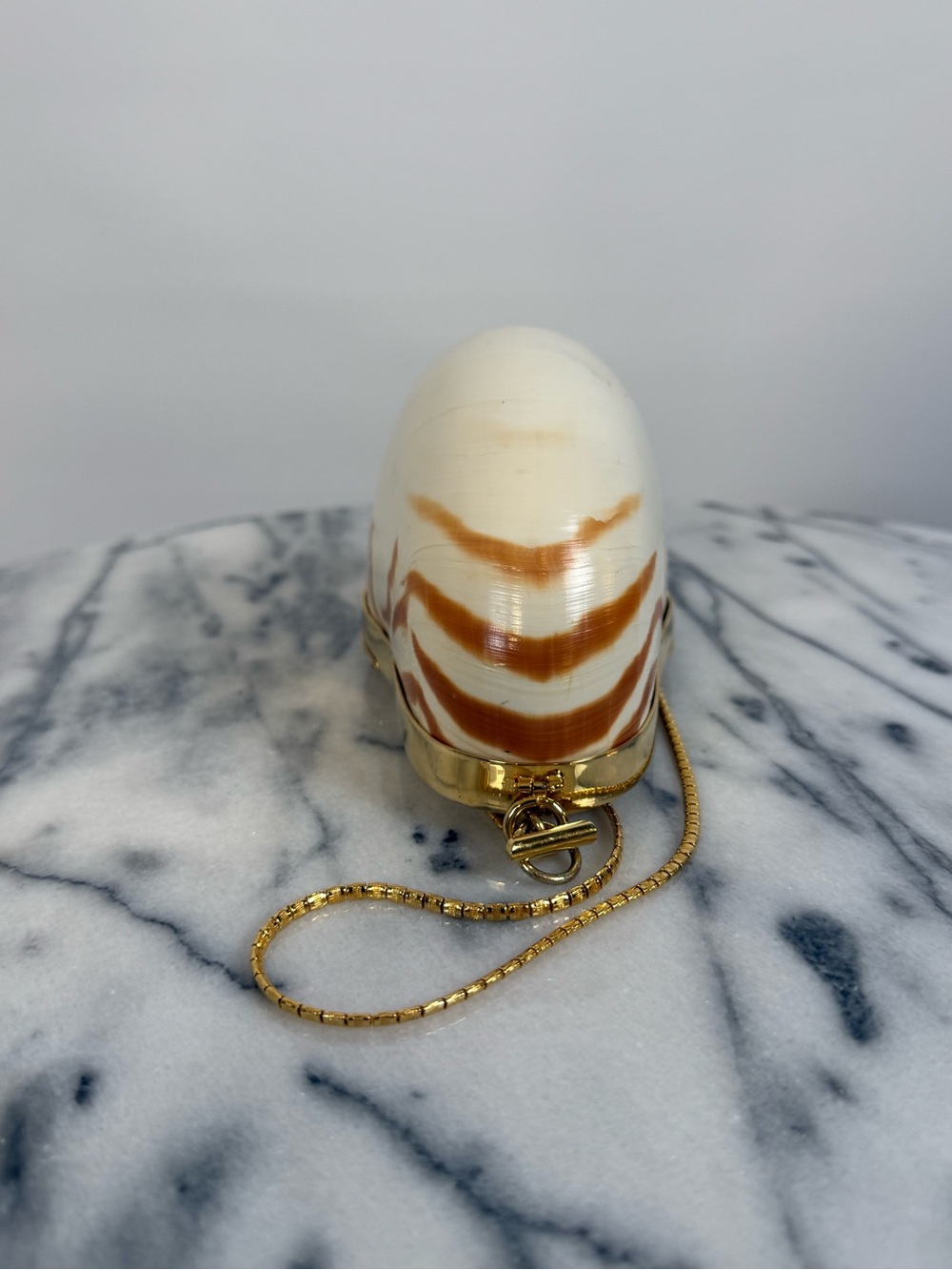 Judith Leiber Minaudiere Vintage Ivory Seashell Handbag w/ Gold Chain - Picture 3 of 7